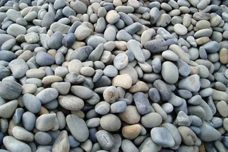 RIVER PEBBLES SAND MAKING